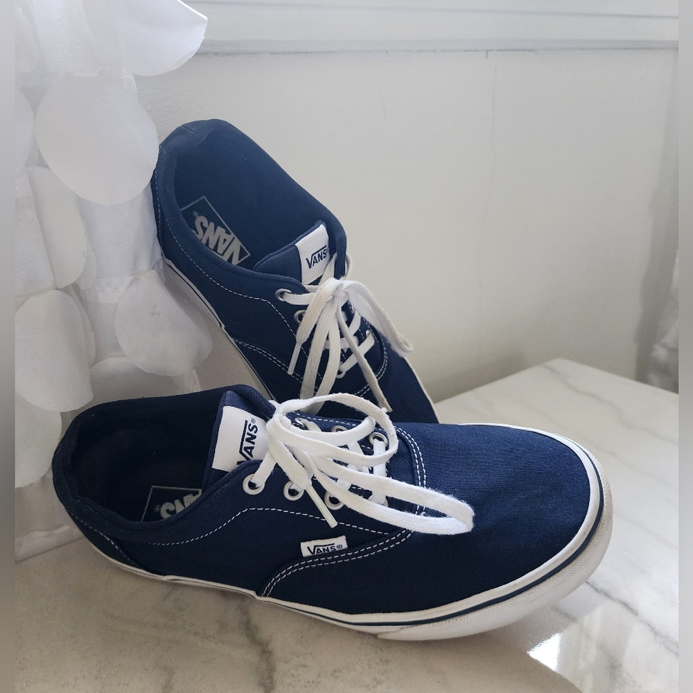 VANS Solid Navy Blue Women’s Lace Sneakers, Sz 9.5 Classic Canvas Clean